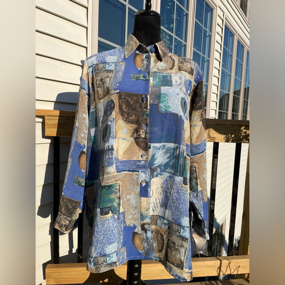 Women’s Beverly Rose Sz 1XL Abstract Print Multicolor Button Shirt